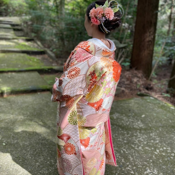 着付（色打掛）